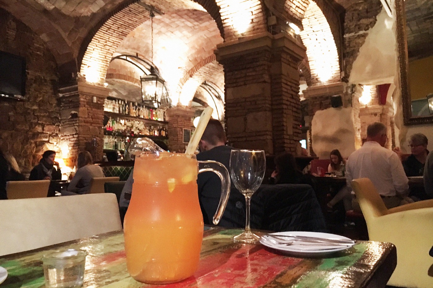 Barcelona Food Guide, la luna tapas barcelona restuarants in barcelona bars10p