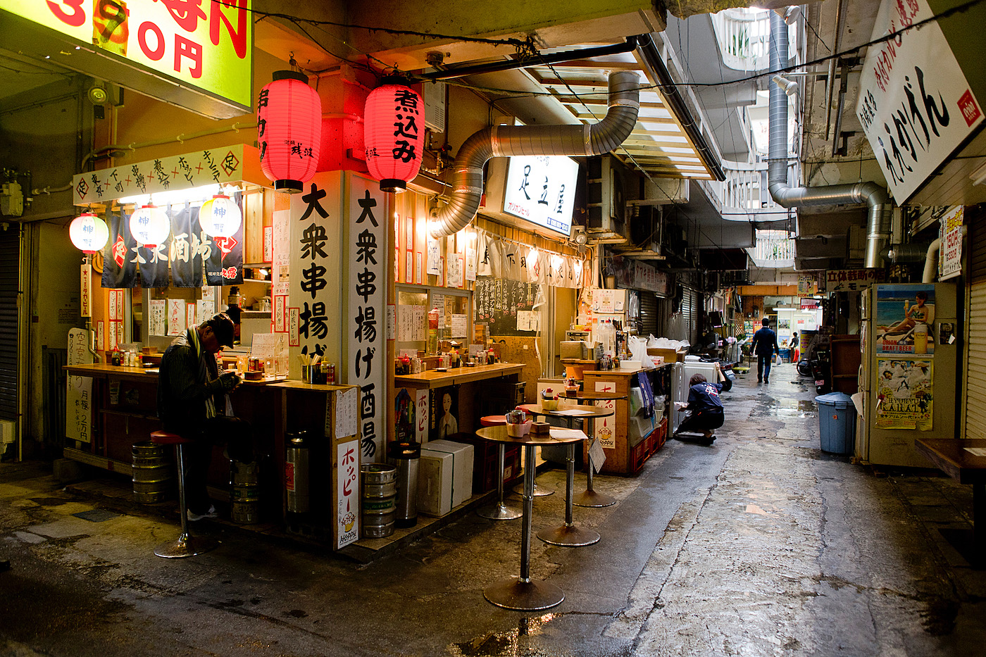 The golden bun - naha market naha, okinawa market, makishi market, naha city okinawa - okinawa fish market guide