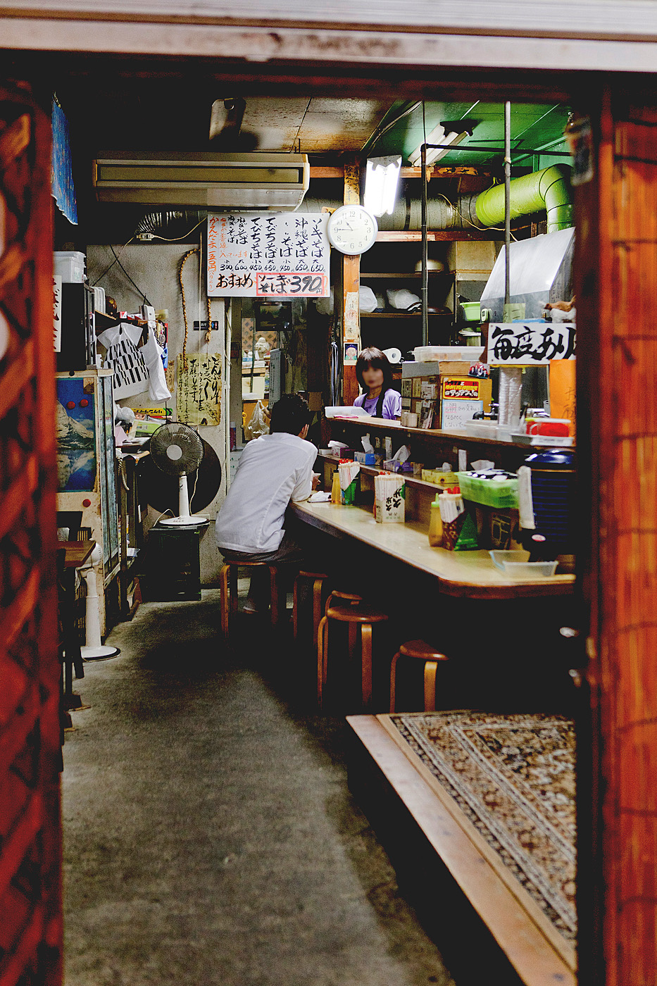 The golden bun - naha market naha, okinawa market, makishi market, naha city okinawa - okinawa fish market guide