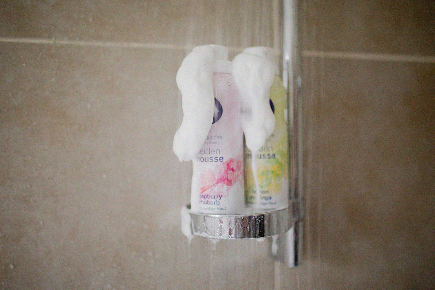 NIVEA Seiden-Mousse Pflegeduschen dusch dich happy