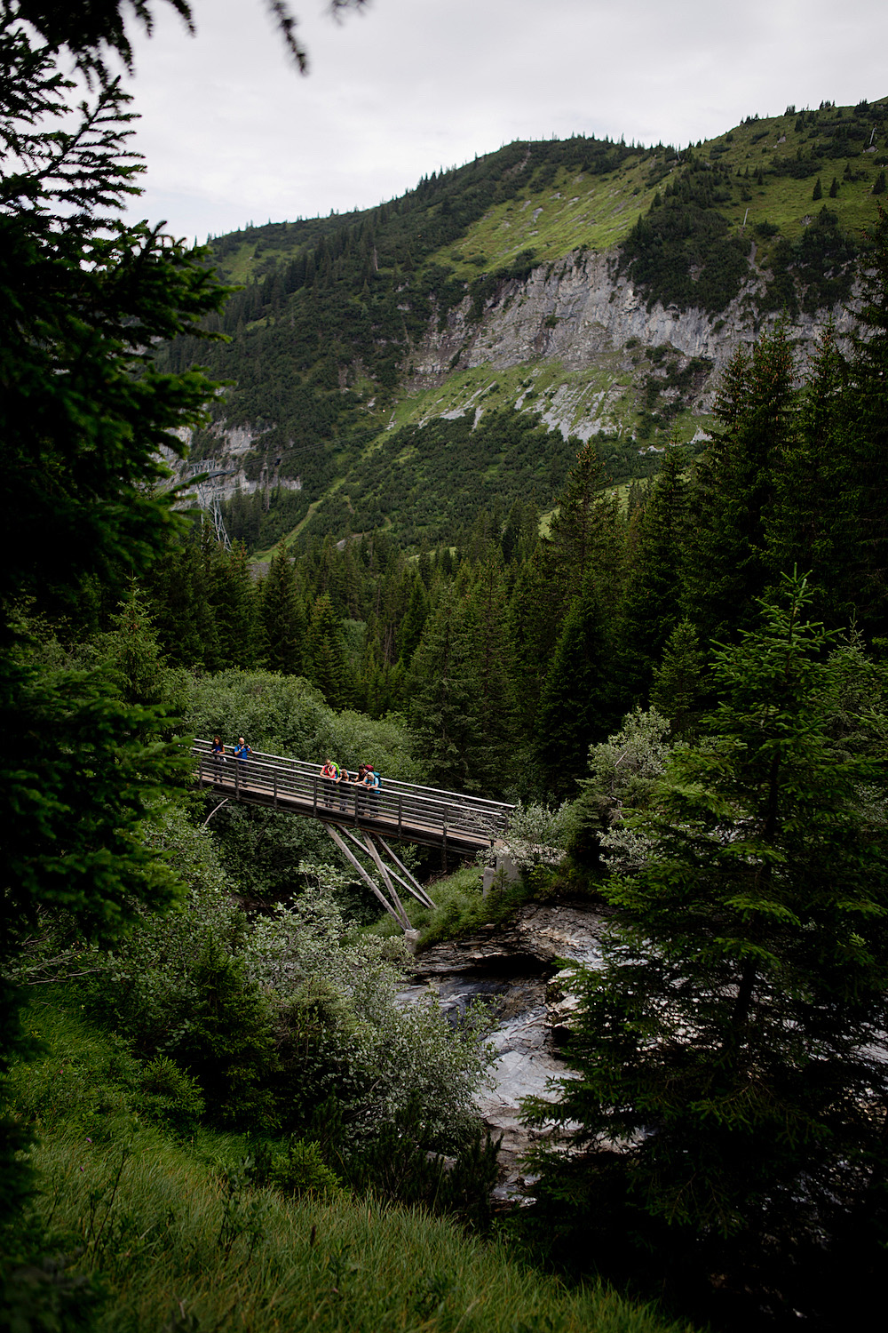 www.thegoldenbun.com | Wandern in Flims, Klettersteig Pinuth, Crestasee Caumasee 