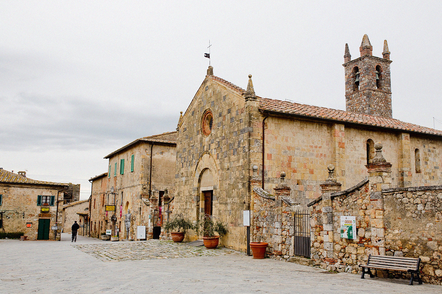 monteriggiano tuscany cute villages to visit val d'orcia
