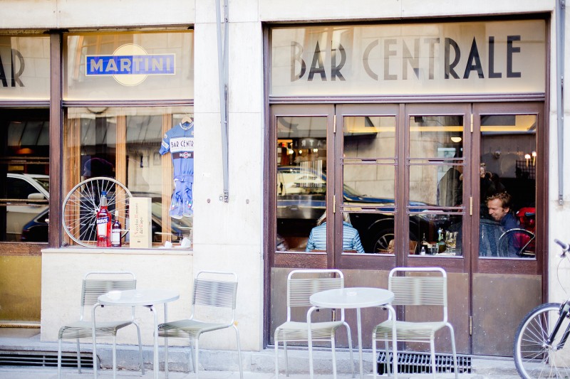 bar centrale münchen | The Golden Bun, Restaurants in Munich, Restaurants in München, Essen in München Eating in Munich, Munich Food