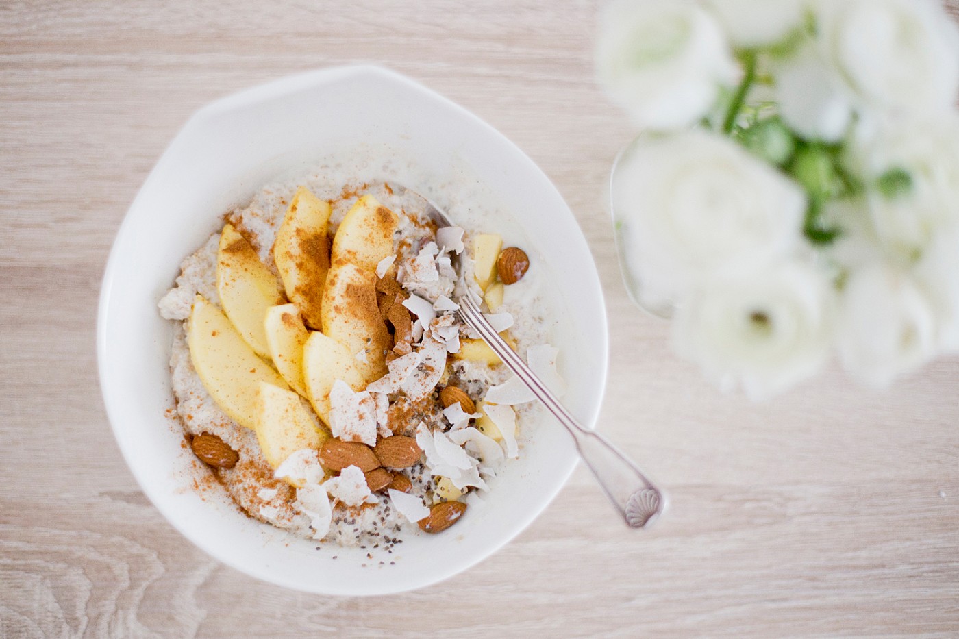 New morning ritual – coconut apple breakfast quinoa