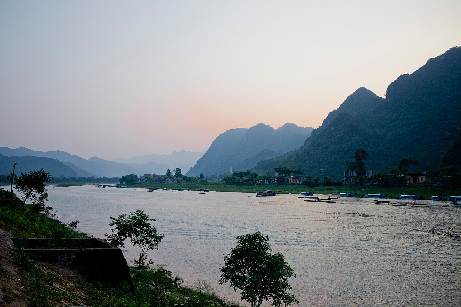 <em>Vietnam Roundtrip Part 3</em> <br>Central Vietnam – most scenic morning & a sea of butterflies
