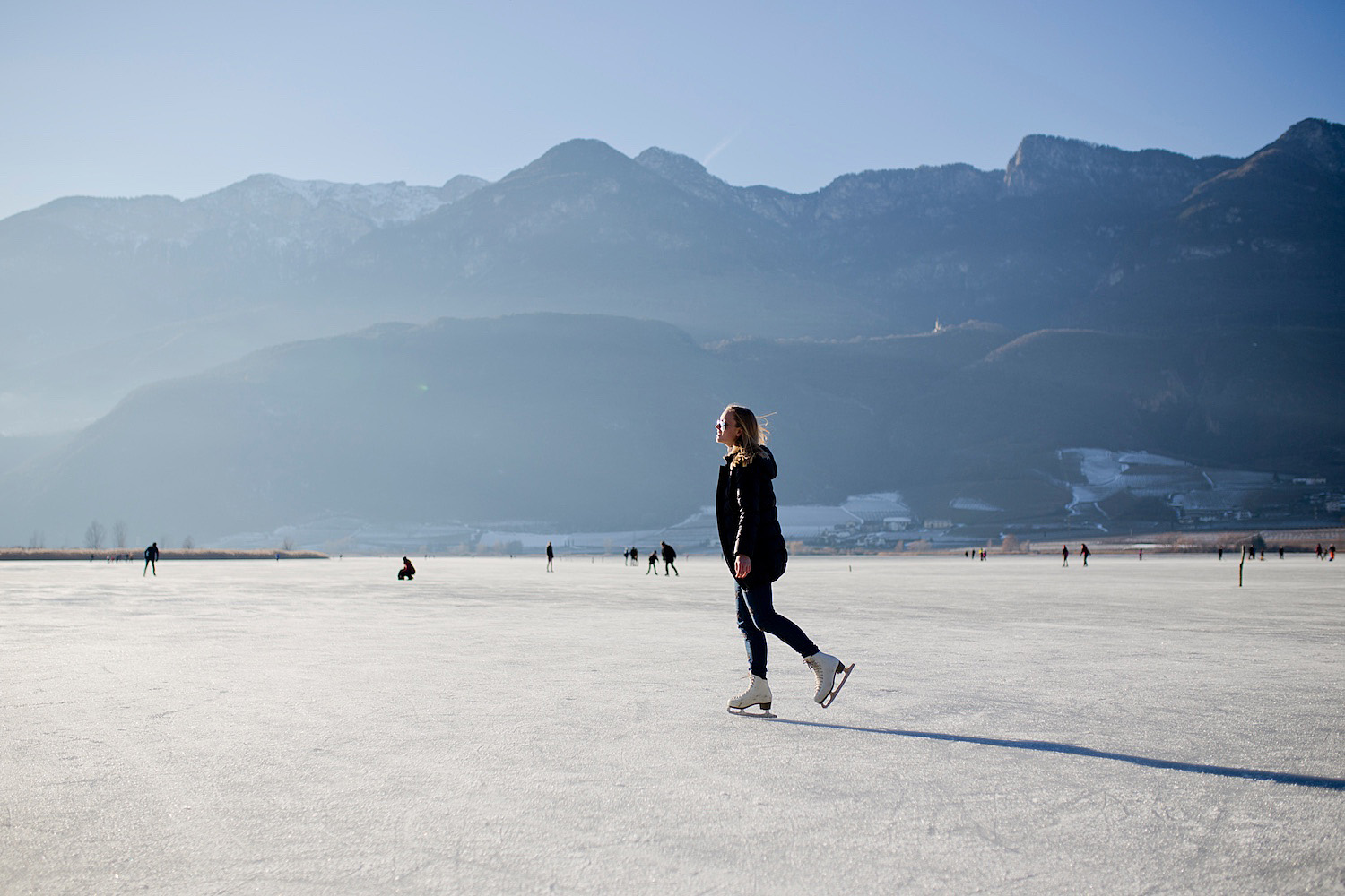 <em>Winterferien in Südtirol </em><br>Eislaufen auf dem Kalterersee