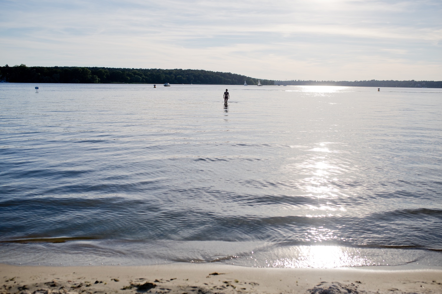 www.thegoldenbun.com | take me to the lakes Wannsee
