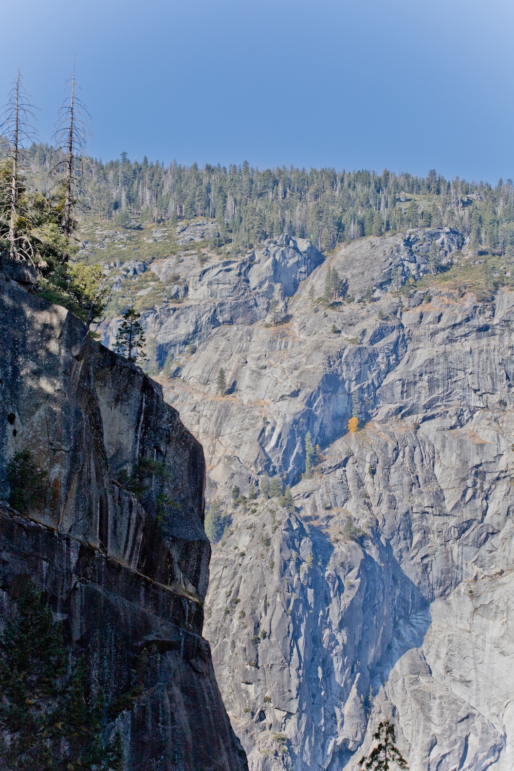 Yosemite Valley Wanderung Hike Tipps Übernachten Curry Village Lodge | www.thegoldenbun.com