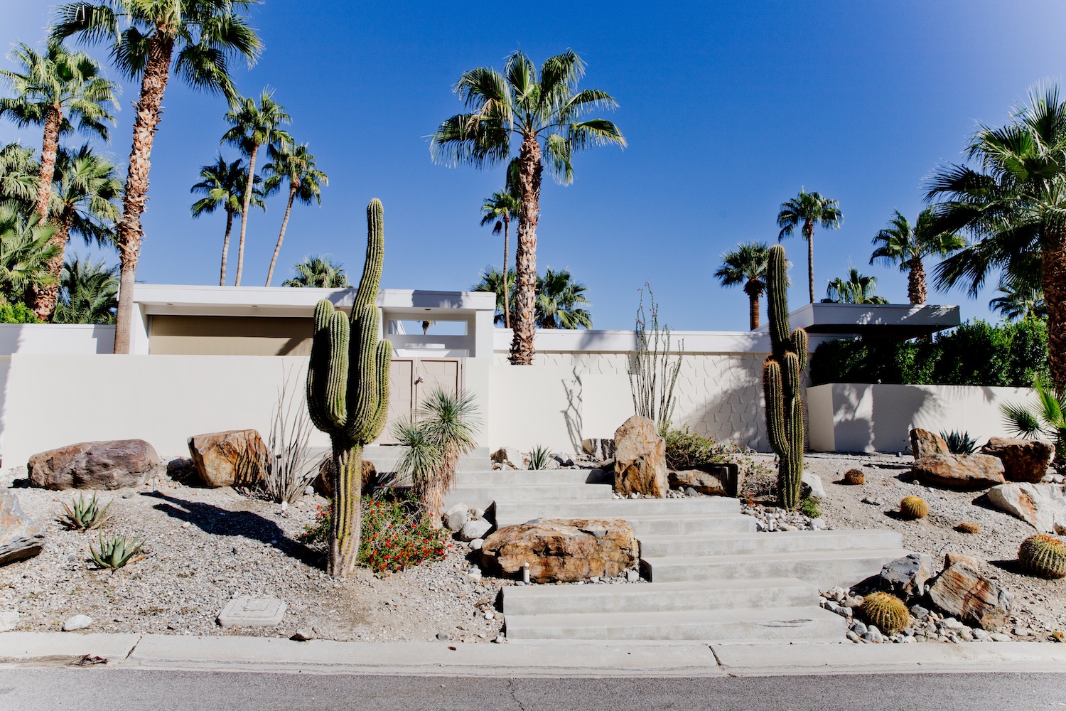 Palm Springs California Kalifornien 2 days itinerary where to stay art architecture | www.thegoldenbun.com